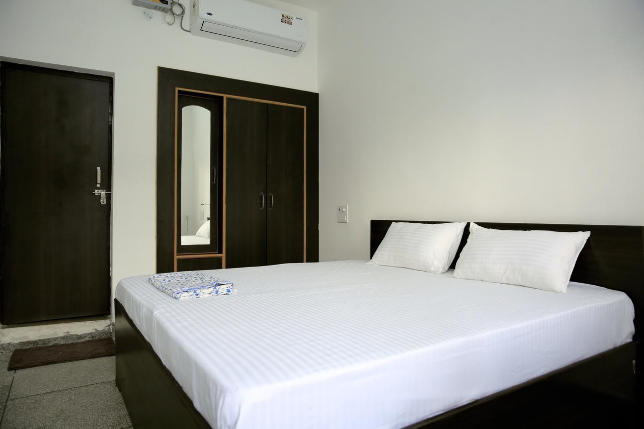 Sanidhya Inn Rishīkesh Exteriör bild