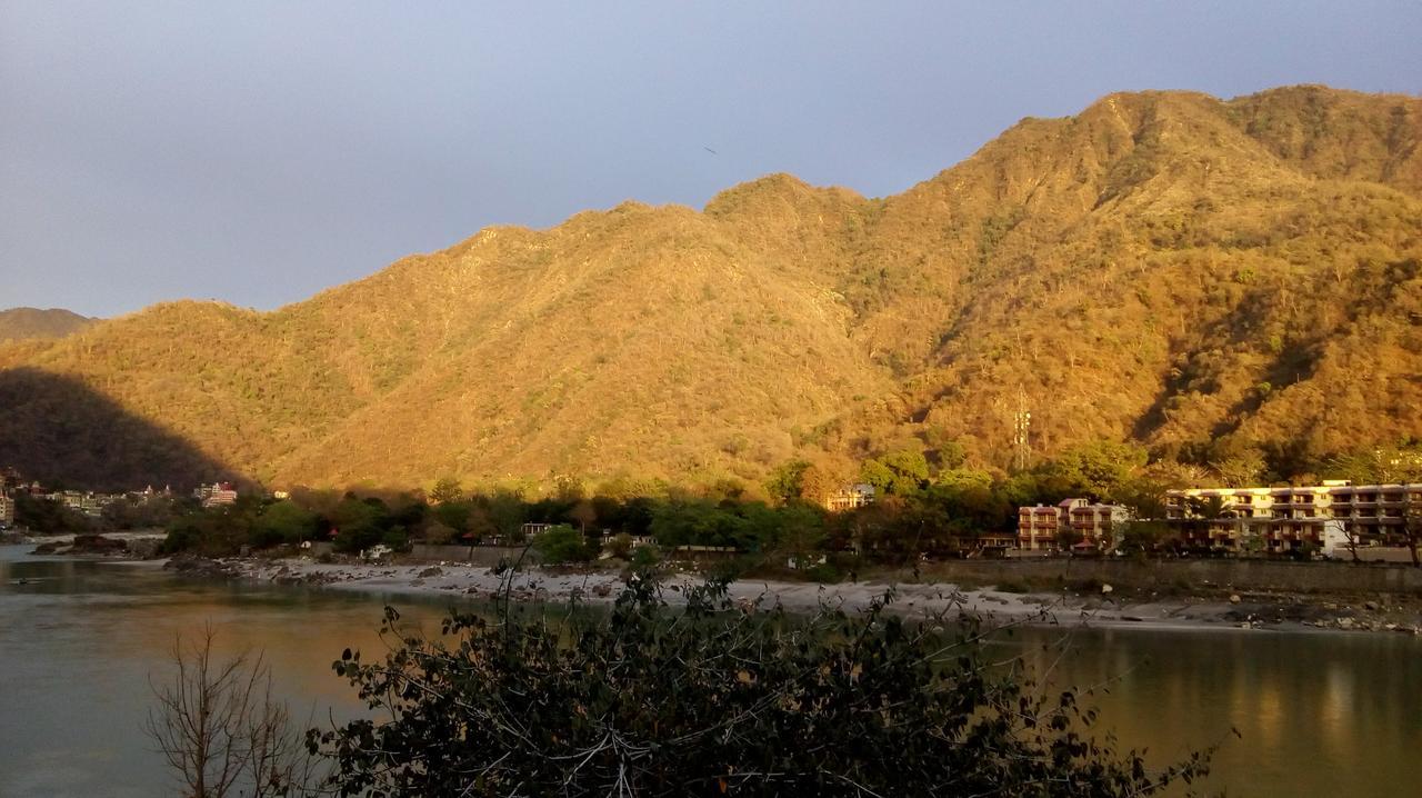 Sanidhya Inn Rishīkesh Exteriör bild