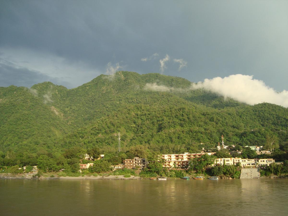 Sanidhya Inn Rishīkesh Exteriör bild
